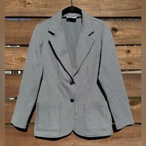 Vintage Fire Islander Women's Black and White Houndstooth Lightweight Blazer